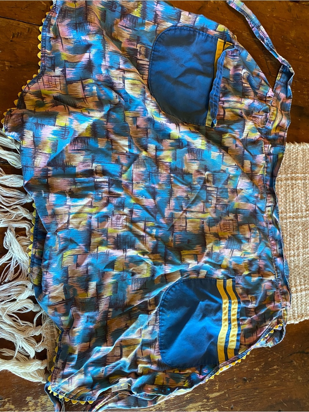 Adorable set of 5 vintage aprons - Picture 5 of 6